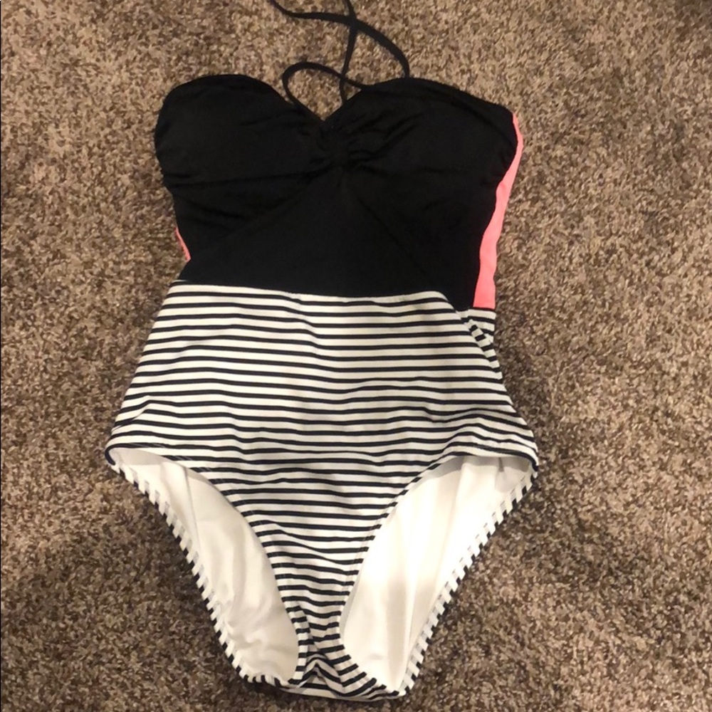 One piece swimsuit